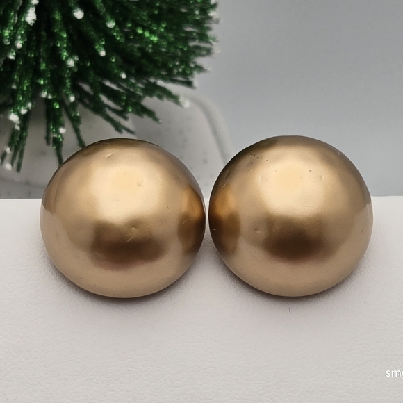 Vintage Carolee Gold Tone Button Dome Stud Earrings 80s 90s w/14K Posts - Picture 3 of 9